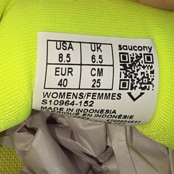 Saucony Women's Triumph 22 Sunny Citron Running Shoes S10964-152 New No Tags/Box - Picture 10 of 11